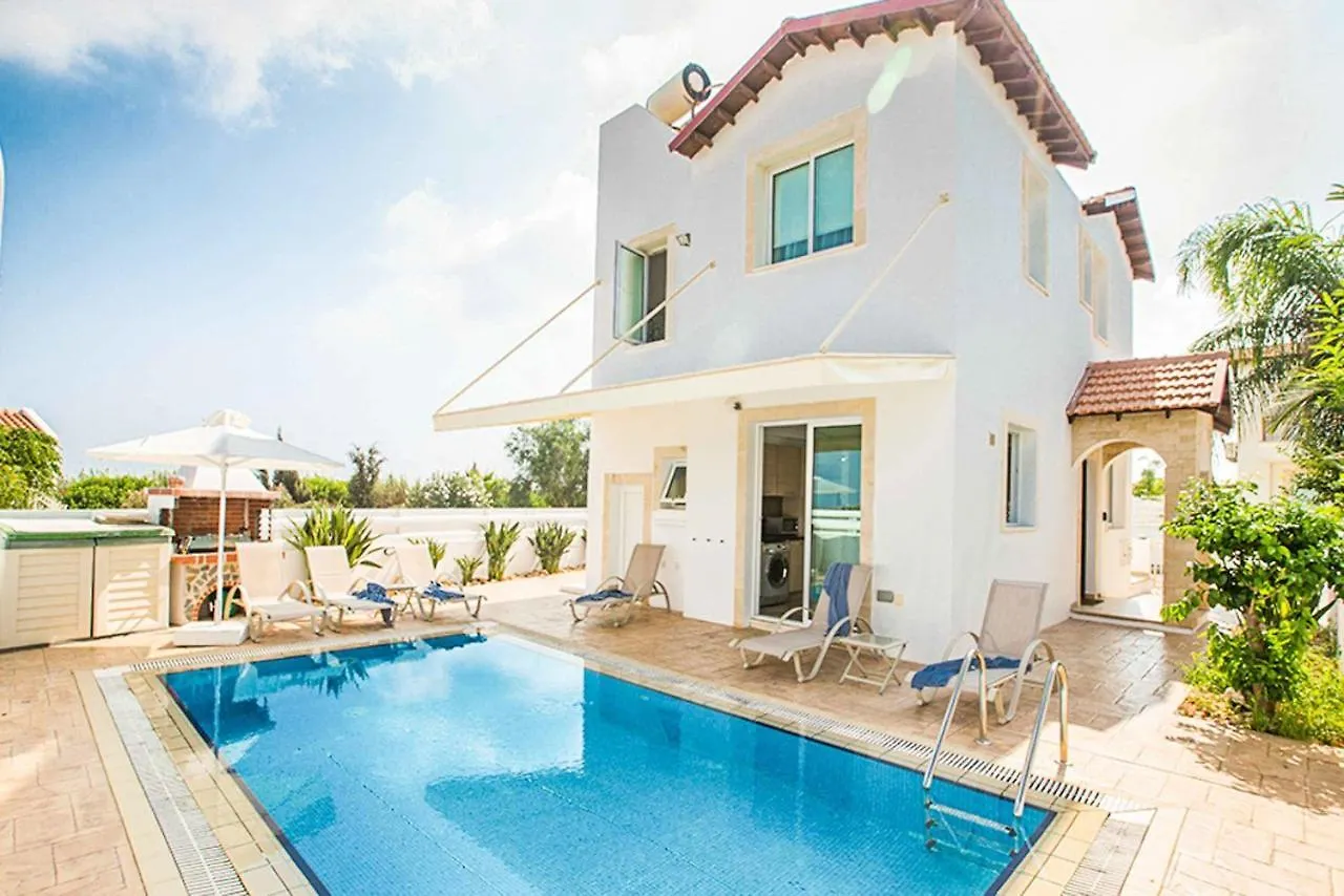 פרוטאראס Villa Cayenne